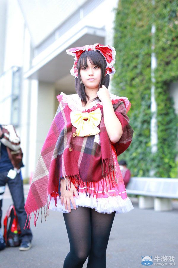 帶你欣賞博麗神社例大祭現(xiàn)場!海量cosplay與周邊