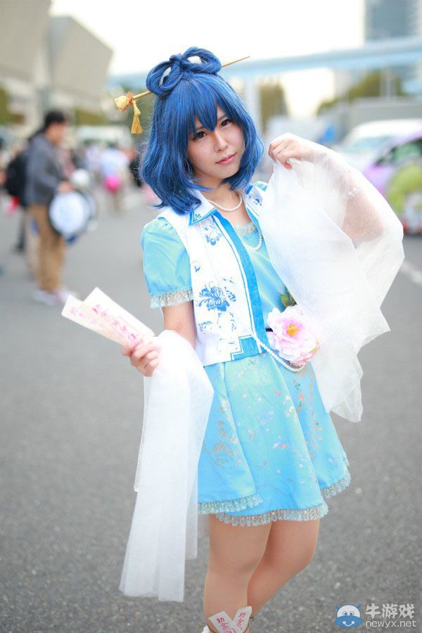 帶你欣賞博麗神社例大祭現(xiàn)場!海量cosplay與周邊