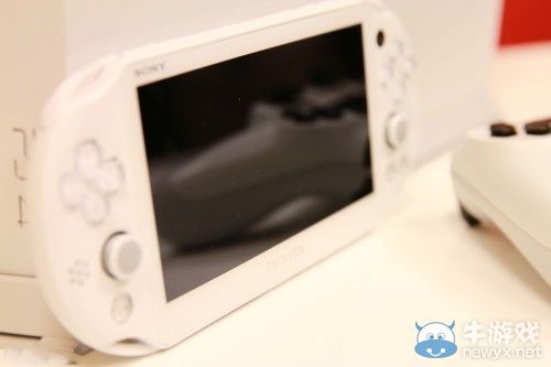 國行PS4開箱圖賞，中國龍圖案霸氣外露！