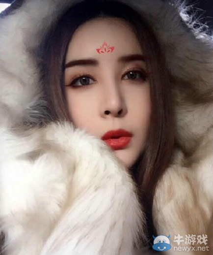 韓國(guó)變性人河莉秀cos武媚娘被贊神復(fù)制:范冰冰真美