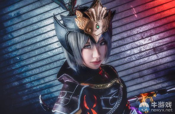 姐的狂野你駕馭不住!妹紙敢穿敢露最養眼給力COS
