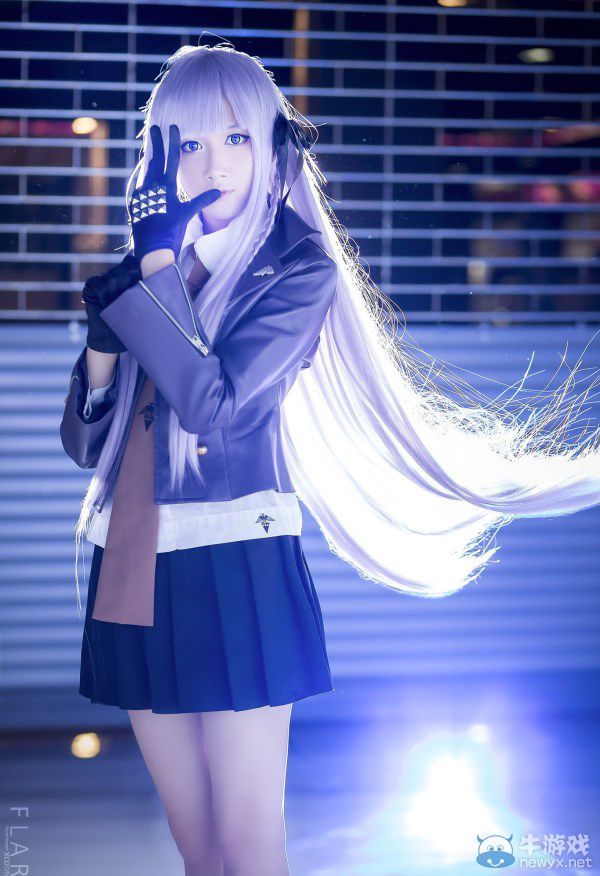 姐的狂野你駕馭不住!妹紙敢穿敢露最養眼給力COS
