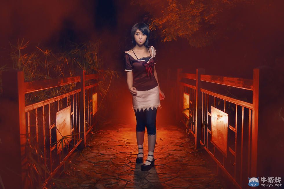 《零·紅蝶》逼真COS美圖欣賞 絕望姐妹相愛相殺