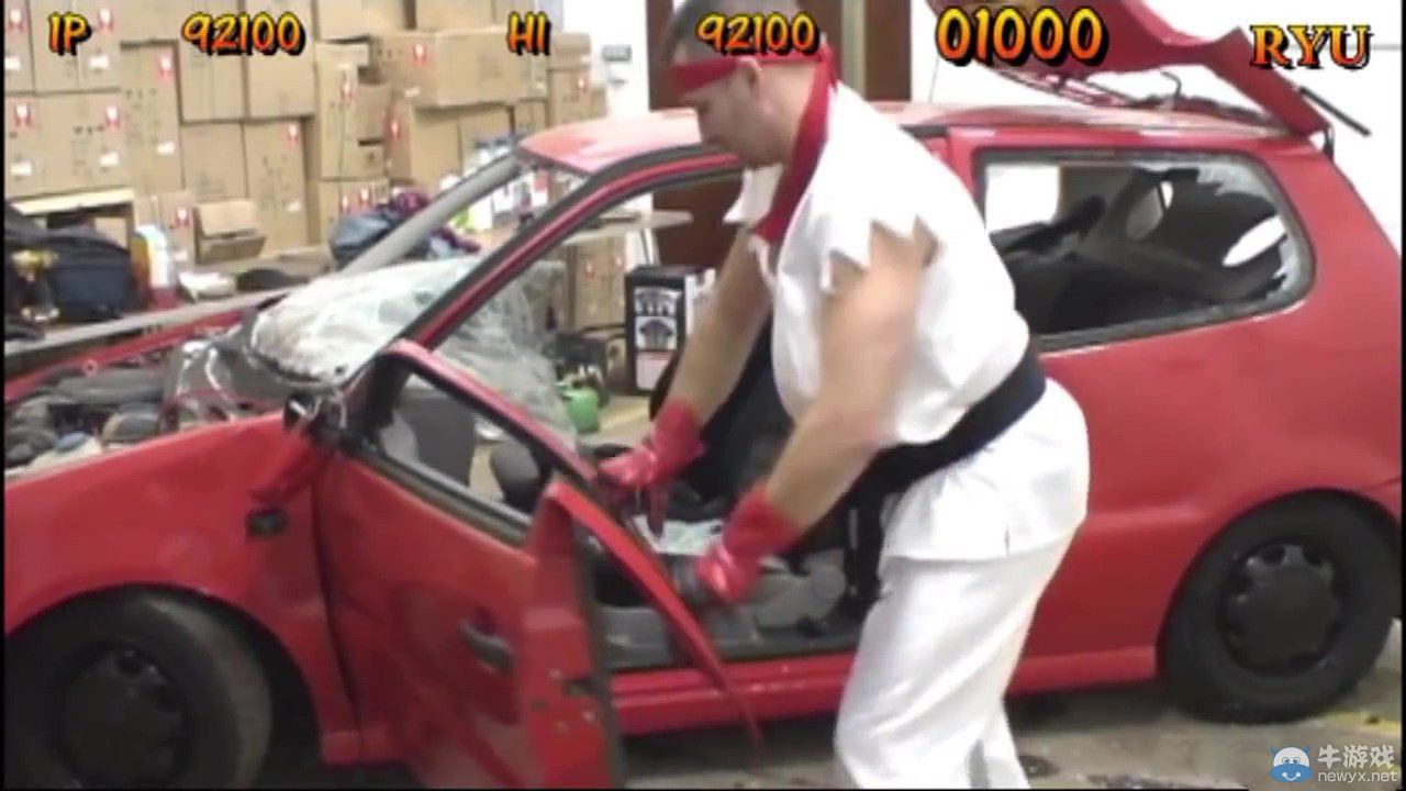《街頭霸王》真人版 徒手拆轎車