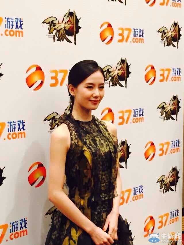 劉詩詩助陣《軒轅劍之天之痕》 COS完美演繹