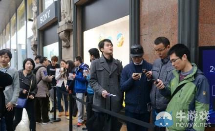 PS4國行首發(fā)現(xiàn)場：玩家熱情似火直呼索尼大法好
