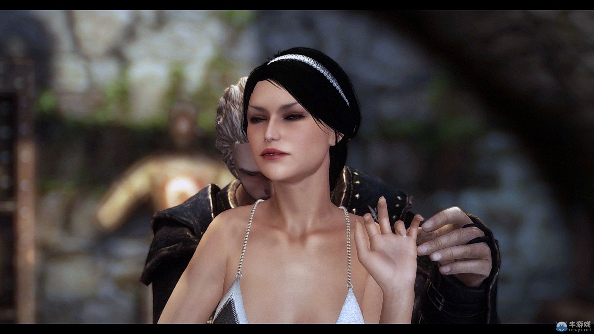 《上古卷軸5：天際》最強女體MOD新圖：白凈美艷妖狐轉世