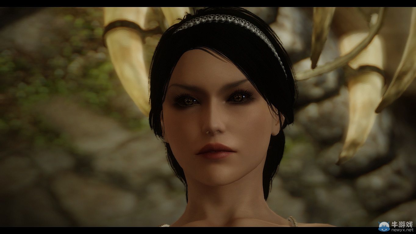 《上古卷軸5：天際》最強女體MOD新圖：白凈美艷妖狐轉世