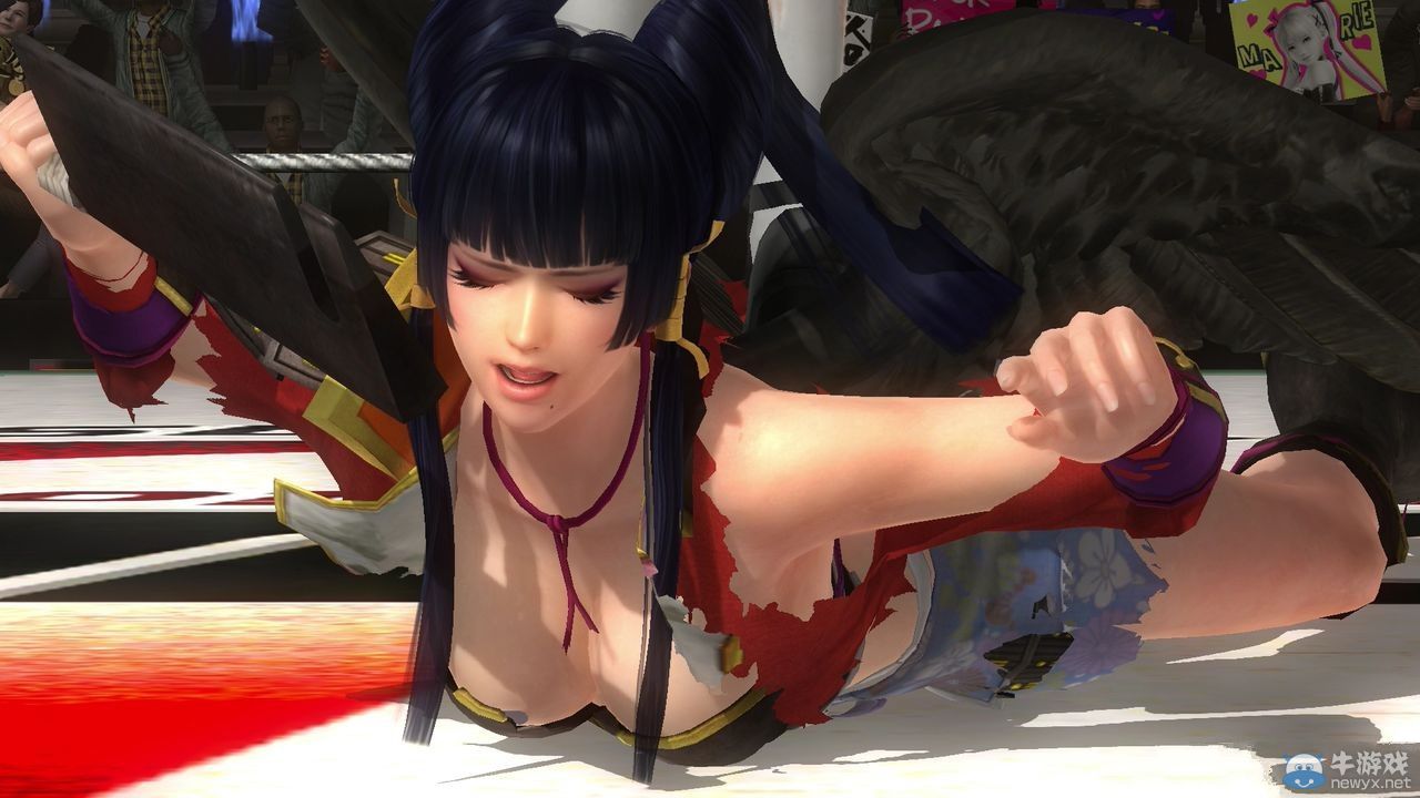 《死或生5：最后一戰》閃亂爆衣酥胸破天際：油膩香汗喪心病狂