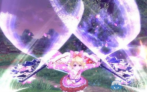 《幻想神域》化身清新愛麗絲 與三月兔先生共舞