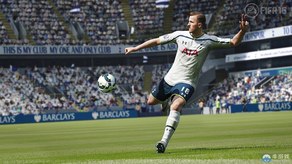 《FIFA 16》最新游戲截圖：德赫亞奮力出擊！