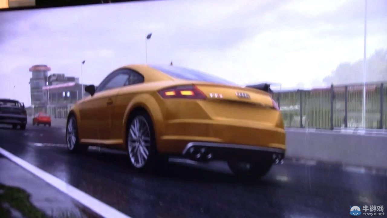 《極限競速6》試玩屏攝視頻：夜晚雨天齊上陣