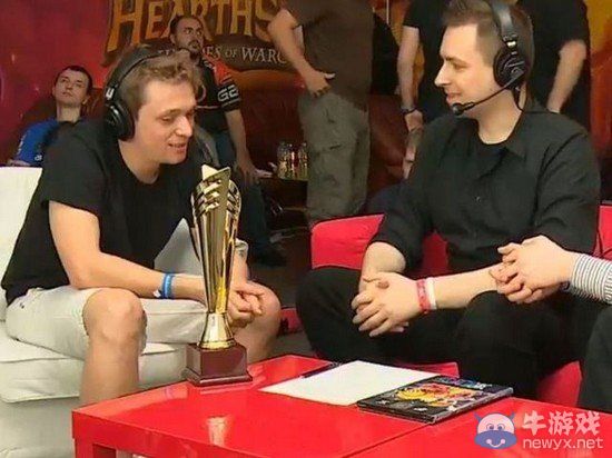 StanCifka為學《爐石傳說》 將自己鎖在屋里半年