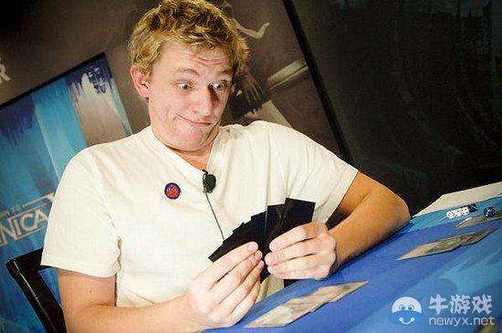 StanCifka為學《爐石傳說》 將自己鎖在屋里半年