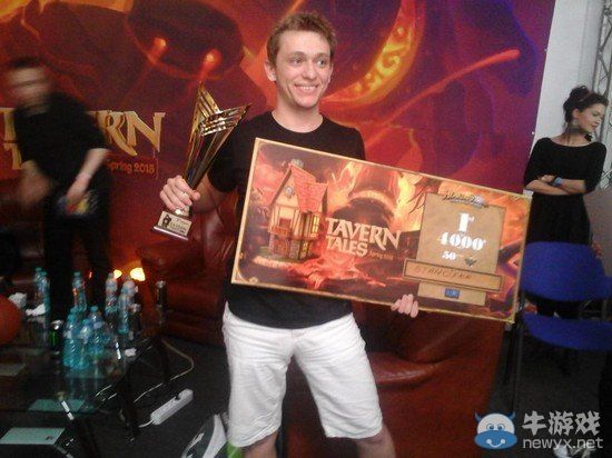 StanCifka為學《爐石傳說》 將自己鎖在屋里半年