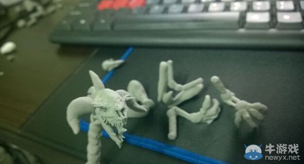 《魔獸世界》高手在民間 自制骨龍菲米絲！