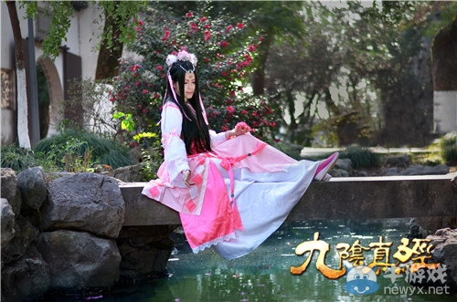 美女掌門駕到 九陰真經峨眉掌門COS