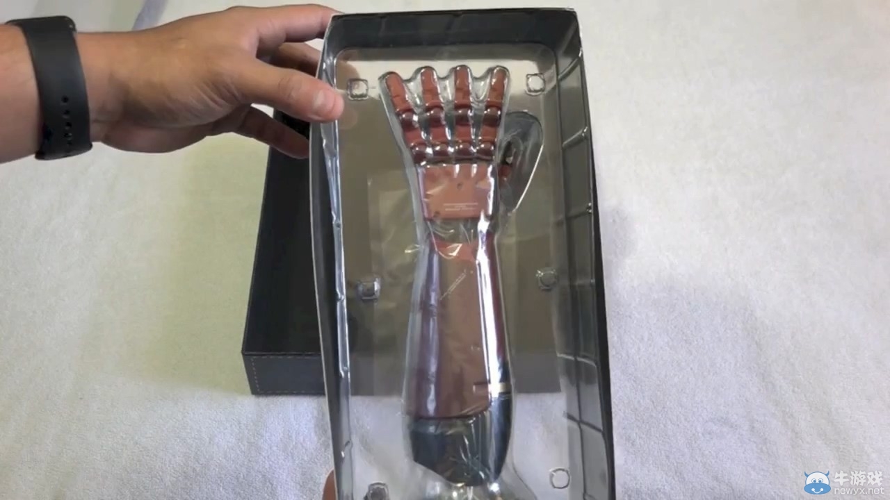 《合金裝備5：幻痛》豪華版開箱：機械手臂霸氣無比