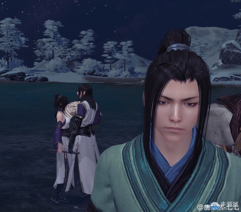 面對情侶五毒小哥生無可戀 天刀囧圖