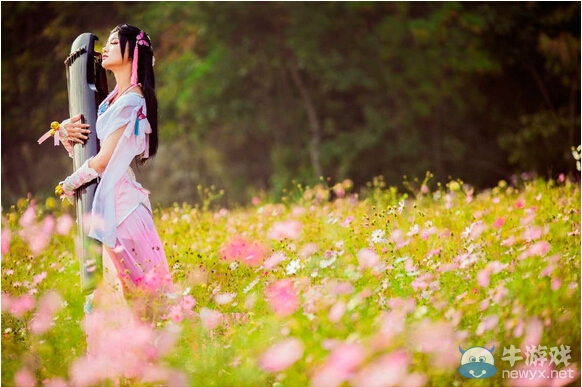 秋高氣爽適宜吐片 天涯明月刀深秋天香COS賞