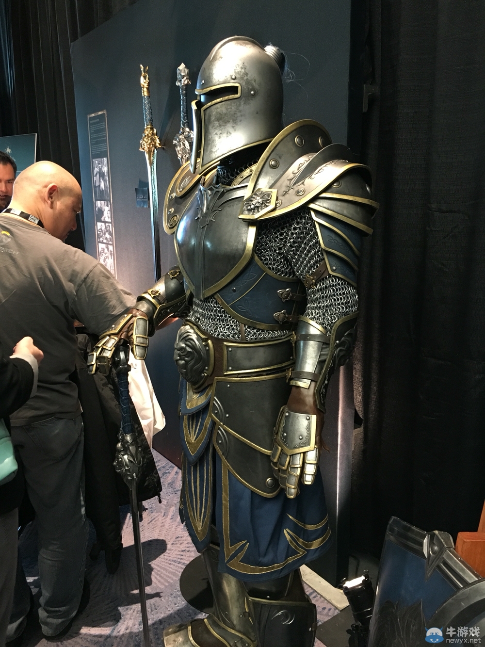 《魔獸電影》主題展成都站 電影道具搶先看