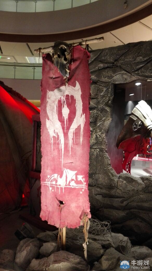 《魔獸電影》主題展成都站 電影道具搶先看