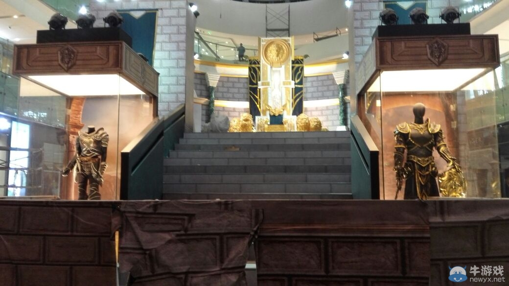 《魔獸電影》主題展成都站 電影道具搶先看