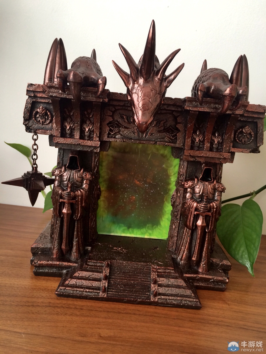 《魔獸世界》黑暗之門相框開箱照