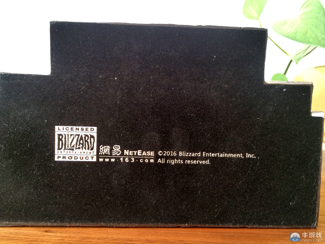 《魔獸世界》黑暗之門相框開箱照