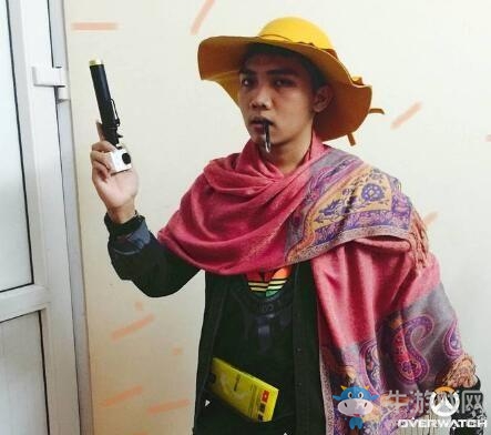 《守望先鋒》越南玩家靈魂COS 眼睛都辣哭啦！