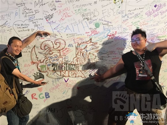 《魔獸世界》2016暴雪嘉年華現場涂鴉墻：NGA是個女子論壇！