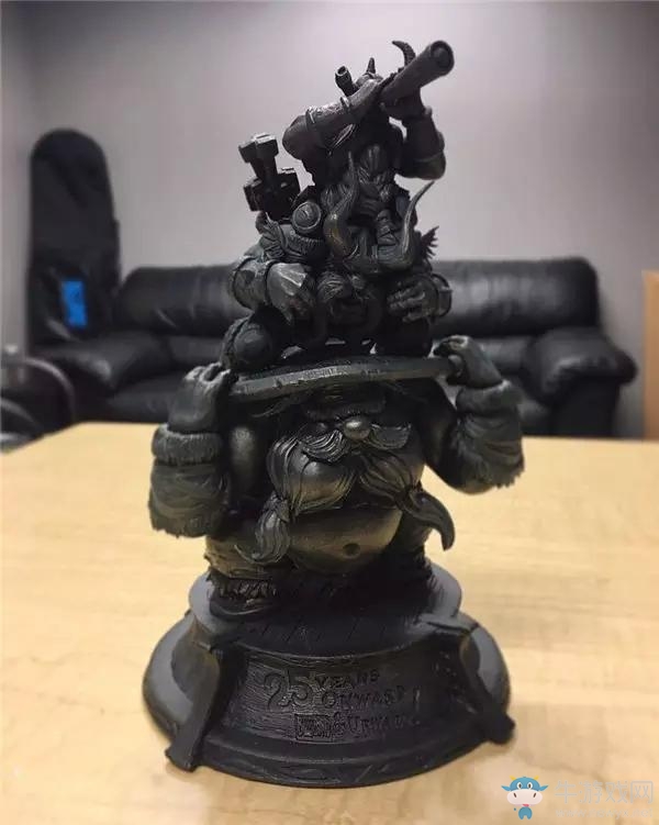 《魔獸世界》暴雪二十五周年員工福利曝光！發的居然是這個！