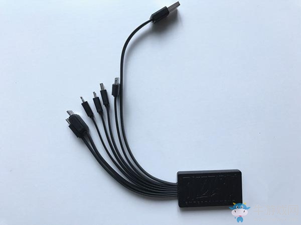 《魔獸世界》暴雪二十五周年員工福利曝光！發的居然是這個！