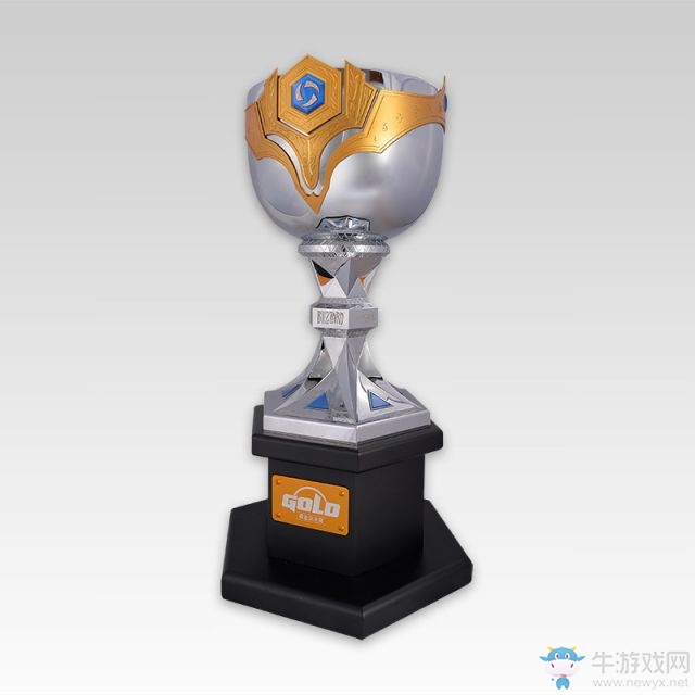 《爐石傳說》2016黃金總決賽爐石、風暴、星際2獎杯公布