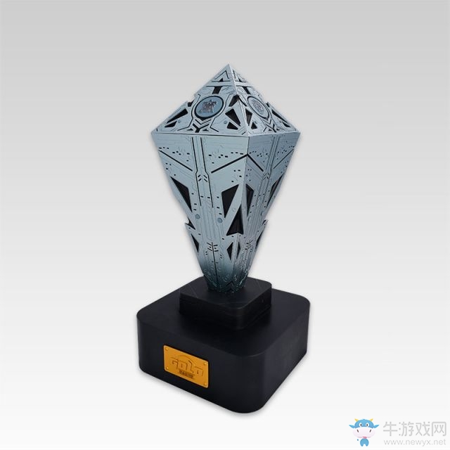 《爐石傳說》2016黃金總決賽爐石、風暴、星際2獎杯公布