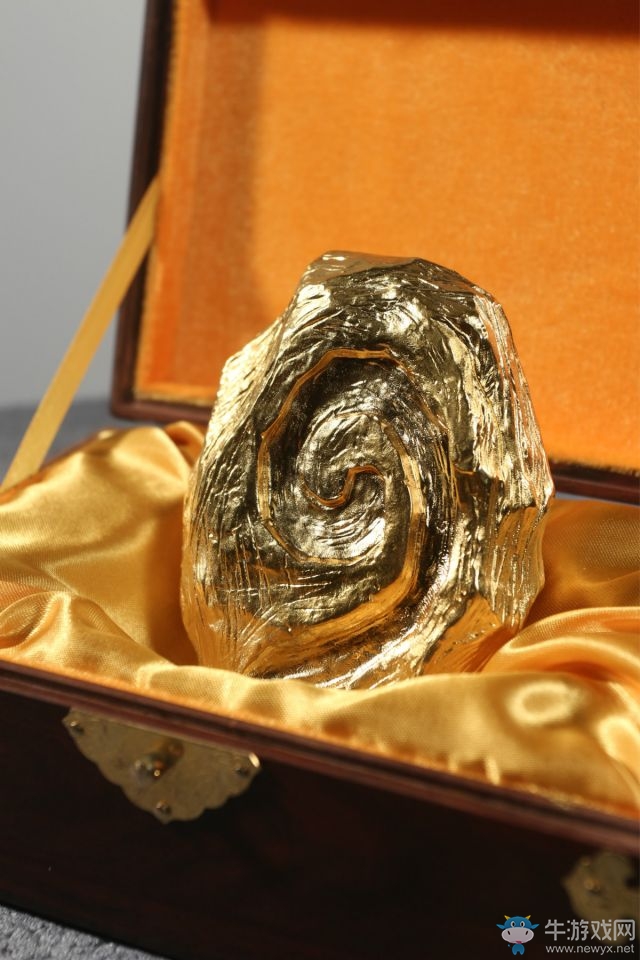 《爐石傳說》2016黃金總決賽爐石、風暴、星際2獎杯公布