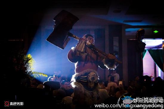 《爐石傳說》玩家舉辦魔獸爐石主題婚禮