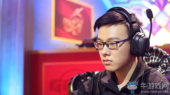 《爐石傳說(shuō)》爐石中美擂臺(tái)賽21日回顧：中國(guó)隊(duì)2:1領(lǐng)先