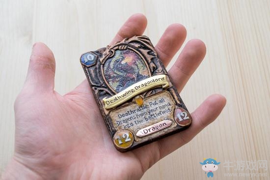 《爐石傳說》這就厲害了！國外玩家制作爐石工藝品卡牌