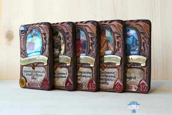 《爐石傳說》這就厲害了！國外玩家制作爐石工藝品卡牌