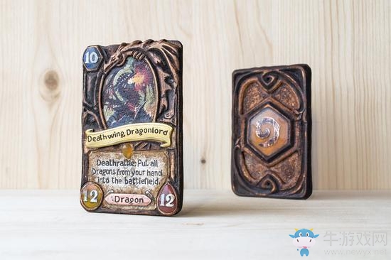 《爐石傳說》這就厲害了！國外玩家制作爐石工藝品卡牌