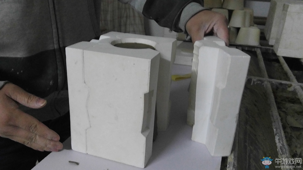 魔獸世界：玩家自制狗蛋杯子 揭露古爾丹搞事真相