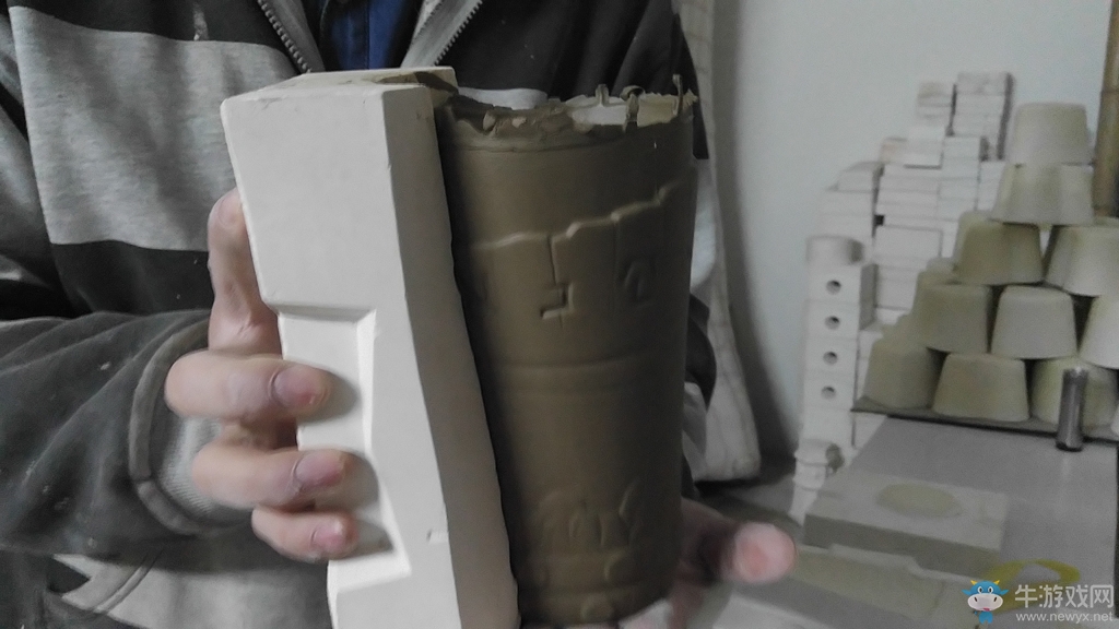 魔獸世界：玩家自制狗蛋杯子 揭露古爾丹搞事真相