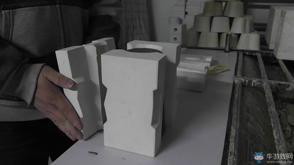 魔獸世界：玩家自制狗蛋杯子 揭露古爾丹搞事真相