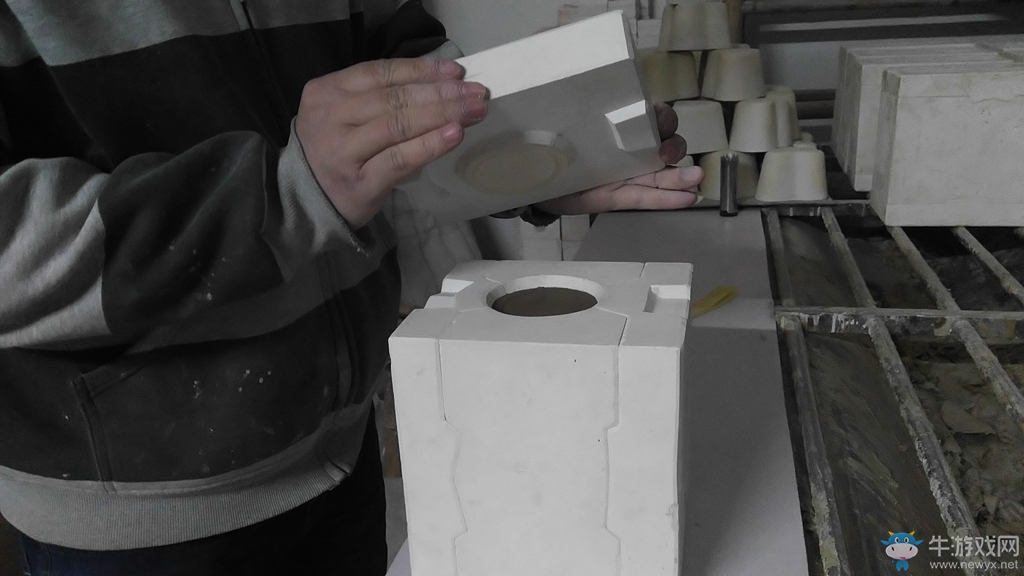 魔獸世界：玩家自制狗蛋杯子 揭露古爾丹搞事真相