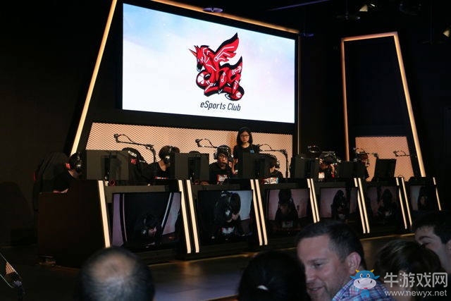 暴雪全球首家電競館揭幕 下月初正式開放