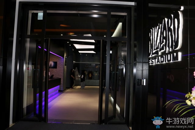 暴雪全球首家電競館揭幕 下月初正式開放