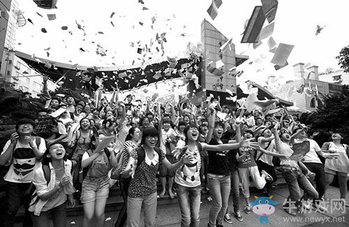 暑假正式來襲，《圣跡》陪你在家坐等成績單