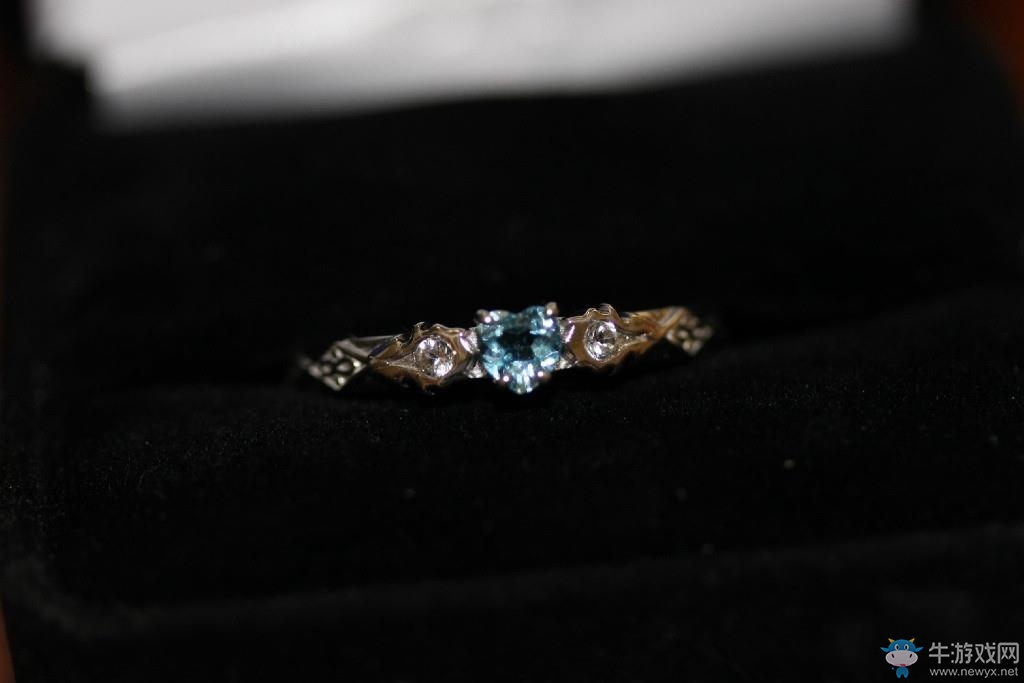 《魔獸世界》 玩家為自己魔獸迷未婚妻定制部落婚戒