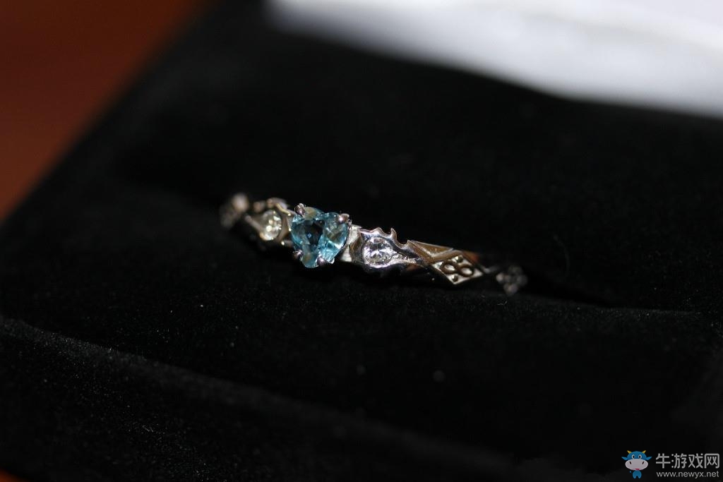 《魔獸世界》 玩家為自己魔獸迷未婚妻定制部落婚戒